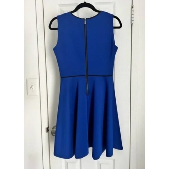 Reed Women’s Blue Fit & Flare Dress Size L Scuba Fabric Sleeveless V-Neck Black - Picture 3 of 6